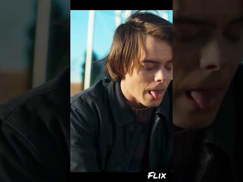 Charlie Heaton messing up lines😆✨#strangerthings #shorts #viral