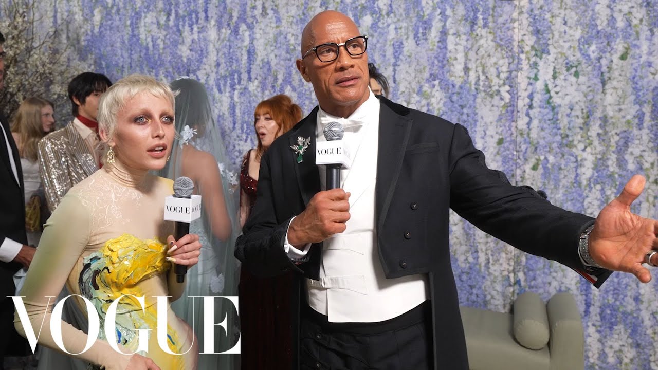 Dwayne Johnson Greets Emma’s Mom at 2026 Met Gala 🎉