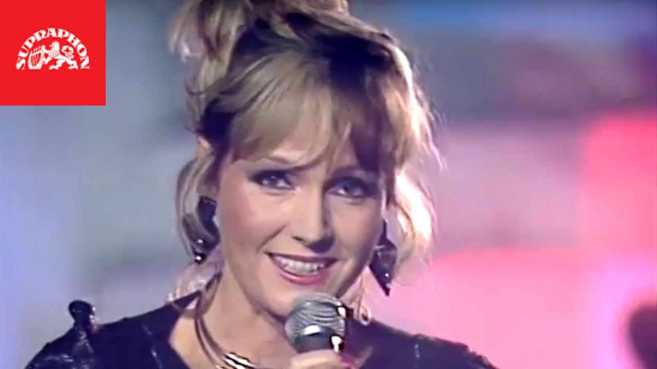 Helena Vondráčková - Nostalgic Official Video 'Svou partu přátel ještě naštěstí mám' (1989) 🎶