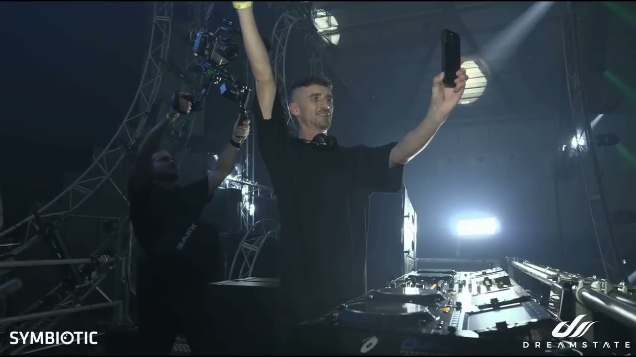 Billy Gillies & Hannah Boleyn - DNA Live @ Dreamstate Sydney ๐ถ