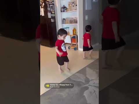 Life with twins ❤️😮💨 #baby #funny #lifewithtwins #twins #viral #running #bennyhill