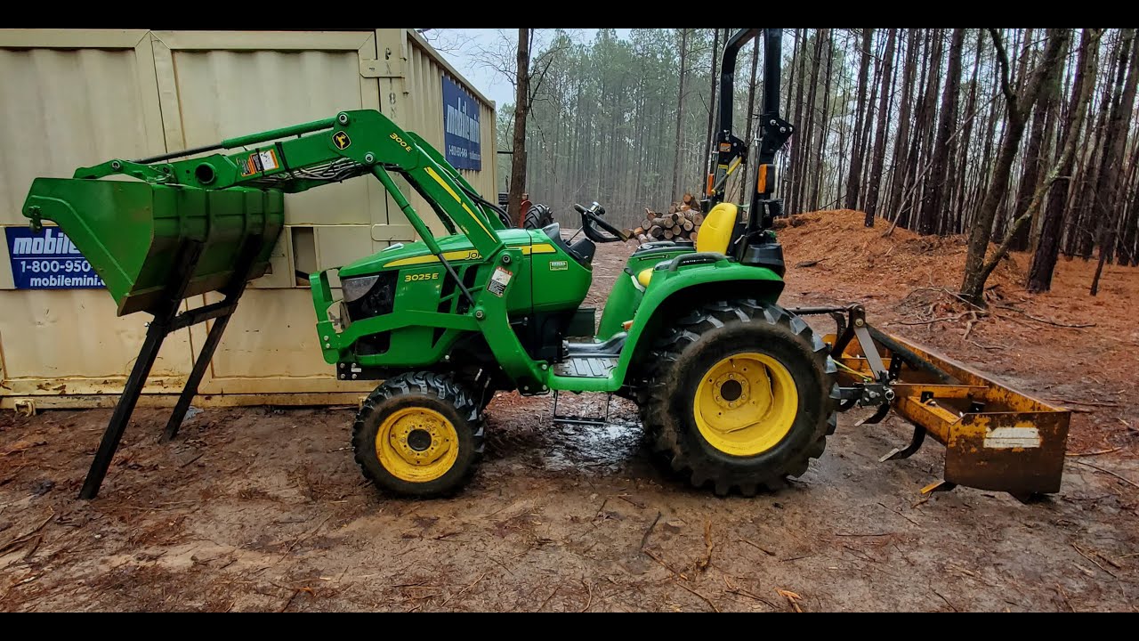 John Deere 3025E Tractor & 300E Loader Review 🚜