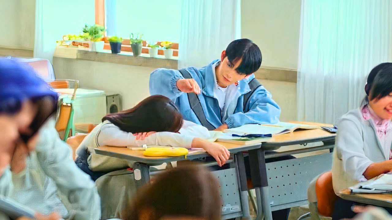 Popular School Heartthrob Falls for New Student 💖 | Korean Drama Recap