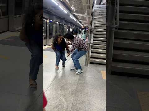 Dhokebaaj Larki 💀💀#shorts #virals #funny #comedy #newreels #virals #shortsvideo #funnyvirals