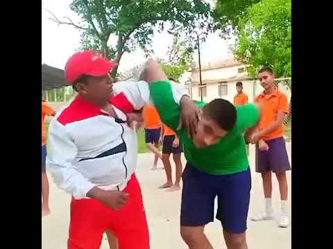 Self-Defense Hand Lock Technique by Toshi Sir 🛡️