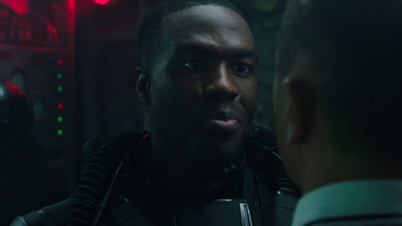 Aquaman Submarine Scene (1/3) - HD