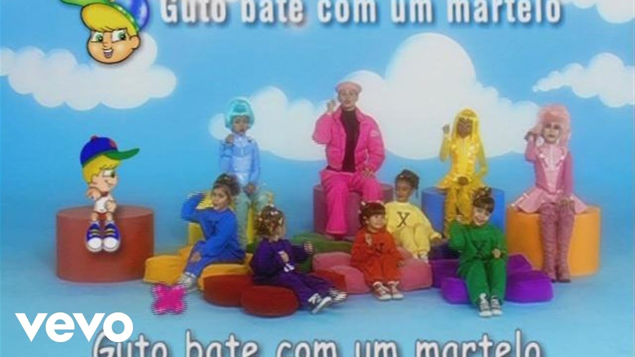 Xuxa - Guto bate com um martelo (Joannie works with one hammer)