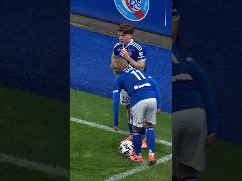 Quand t’as pas décidé qui tire avant le match 😅 #football #ligue1 #sports #soccer #ligue1mcdonalds