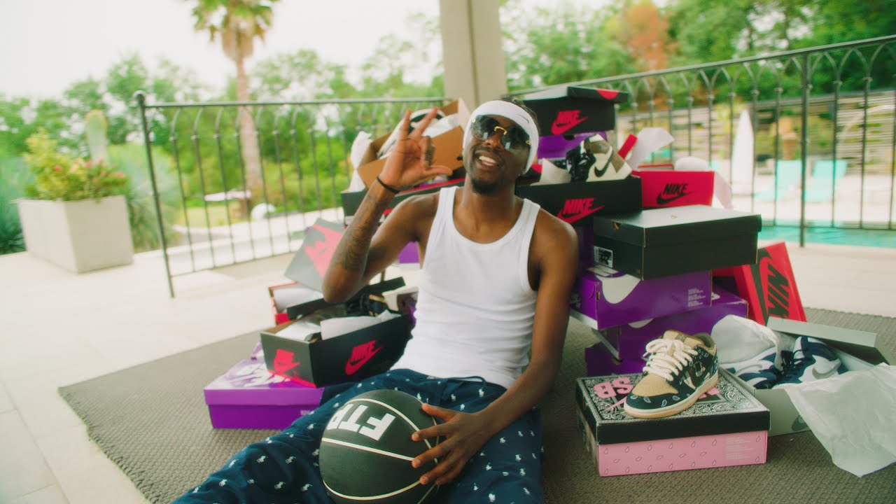 Guy2Bezbar - Lala 🎶 Official Music Video Now Out!