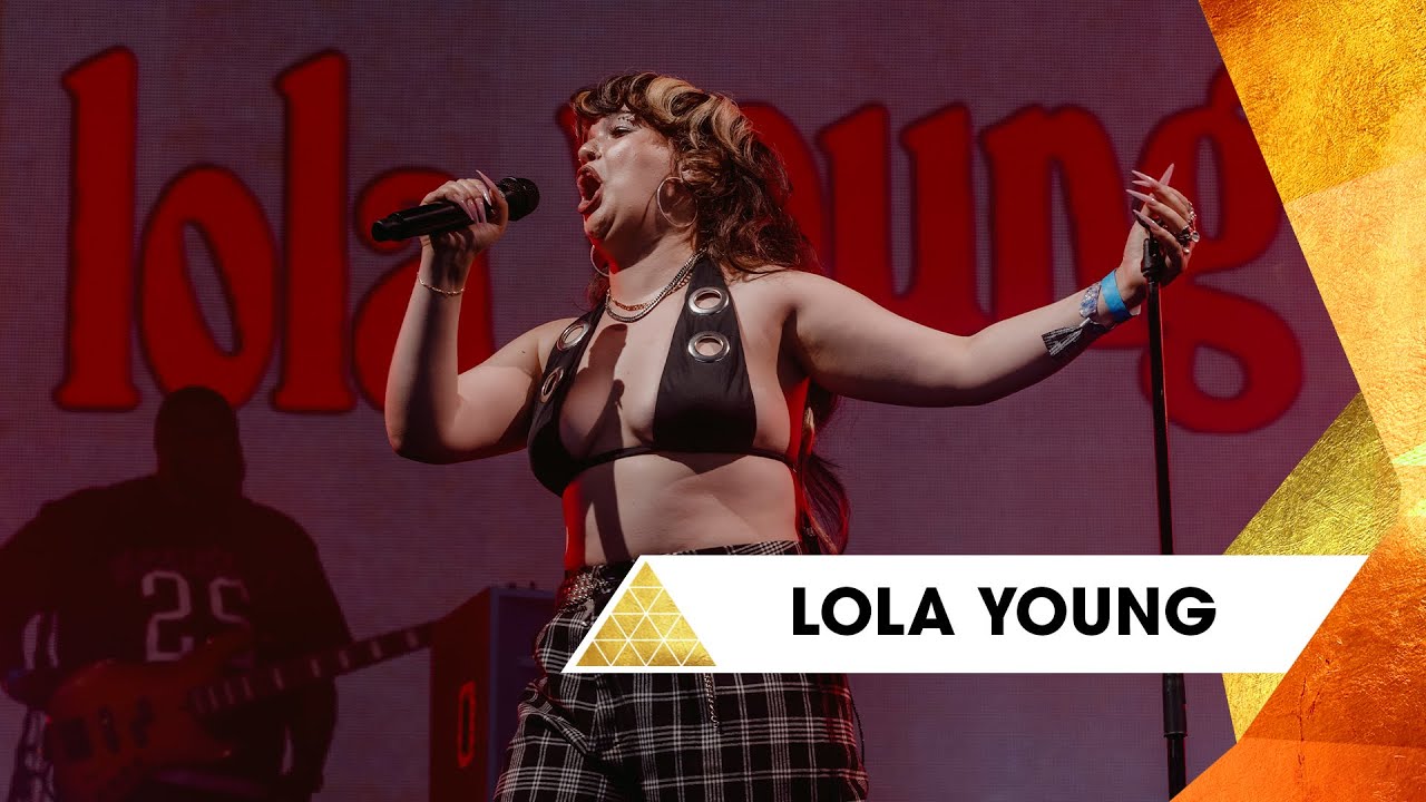 Lola Young - Messy (Glastonbury 2025)