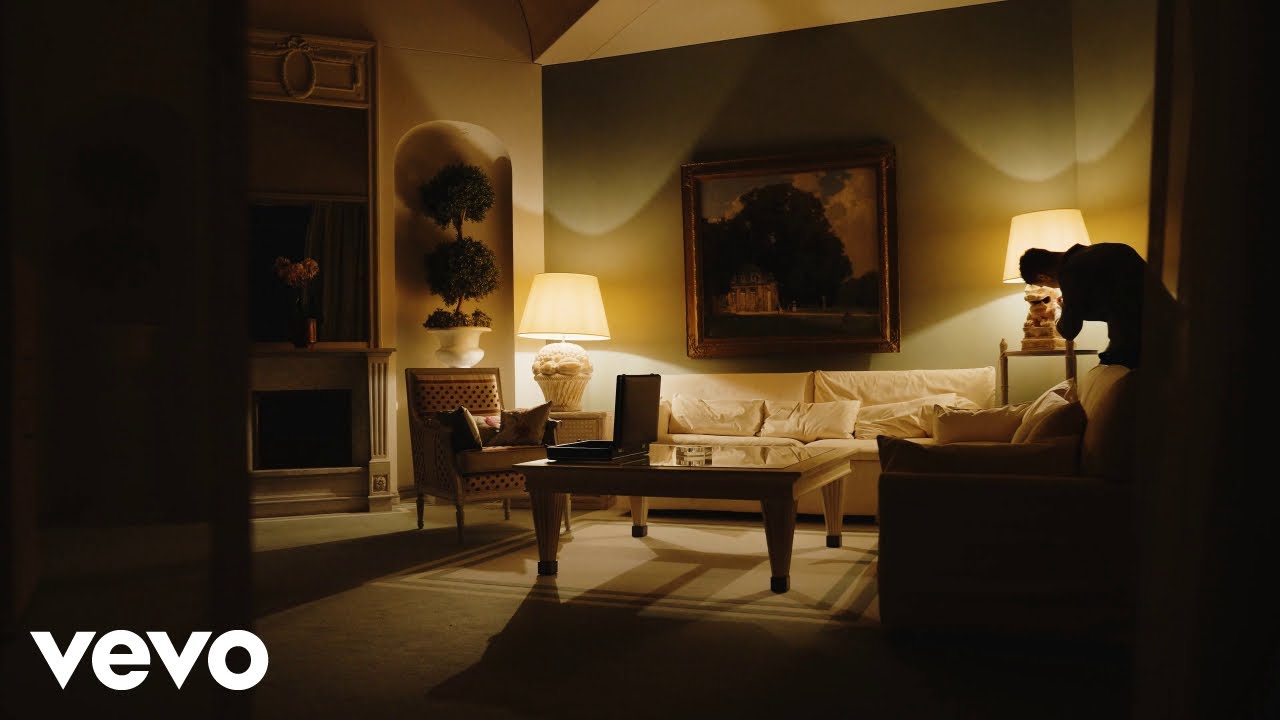 Guè & Ele A - Gazelle (Official Visual) 🎶 | Listen to 'Tropico Del Capricorno' Now!