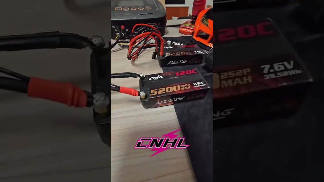 Master the Art of Drifting with CNHL 5200mAh 2S Shorty Lipos! 🚗