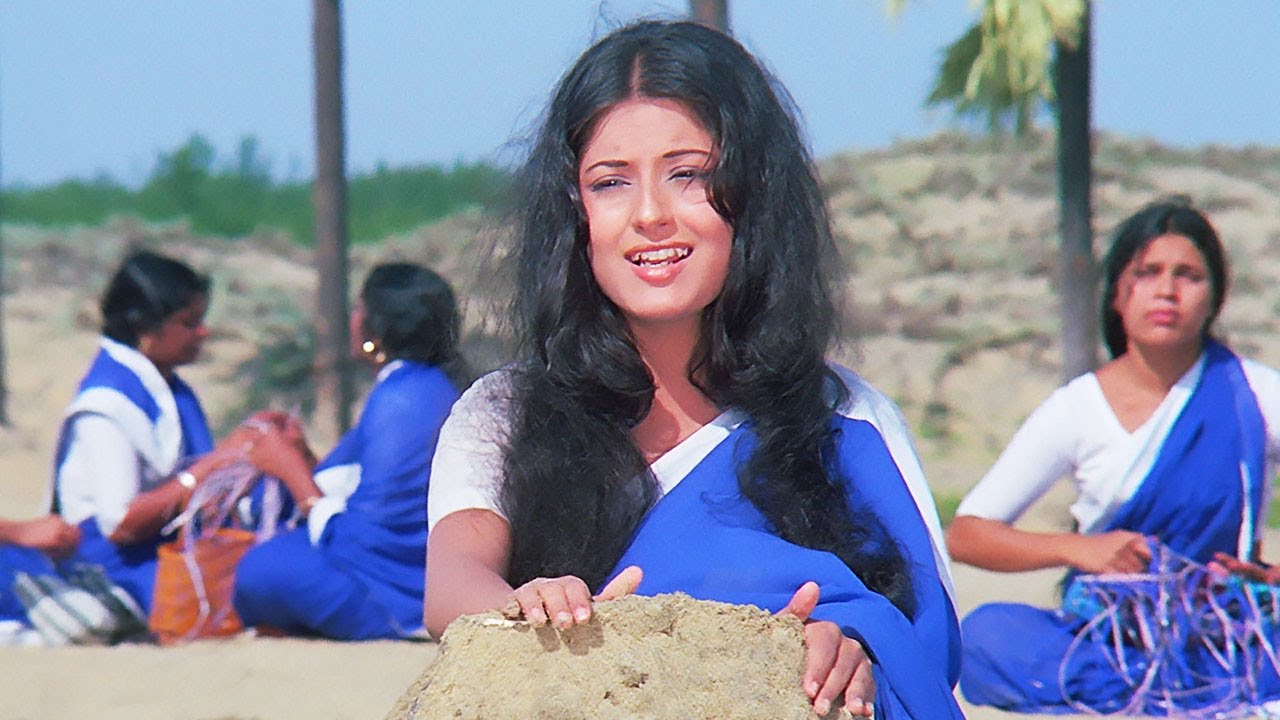 सुन री पवन पुरबइया 4K - लता मंगेशकर 🎶