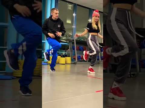 5УТРА - Давай сбежим - Танец (@jeny_miki & @vova_legend)