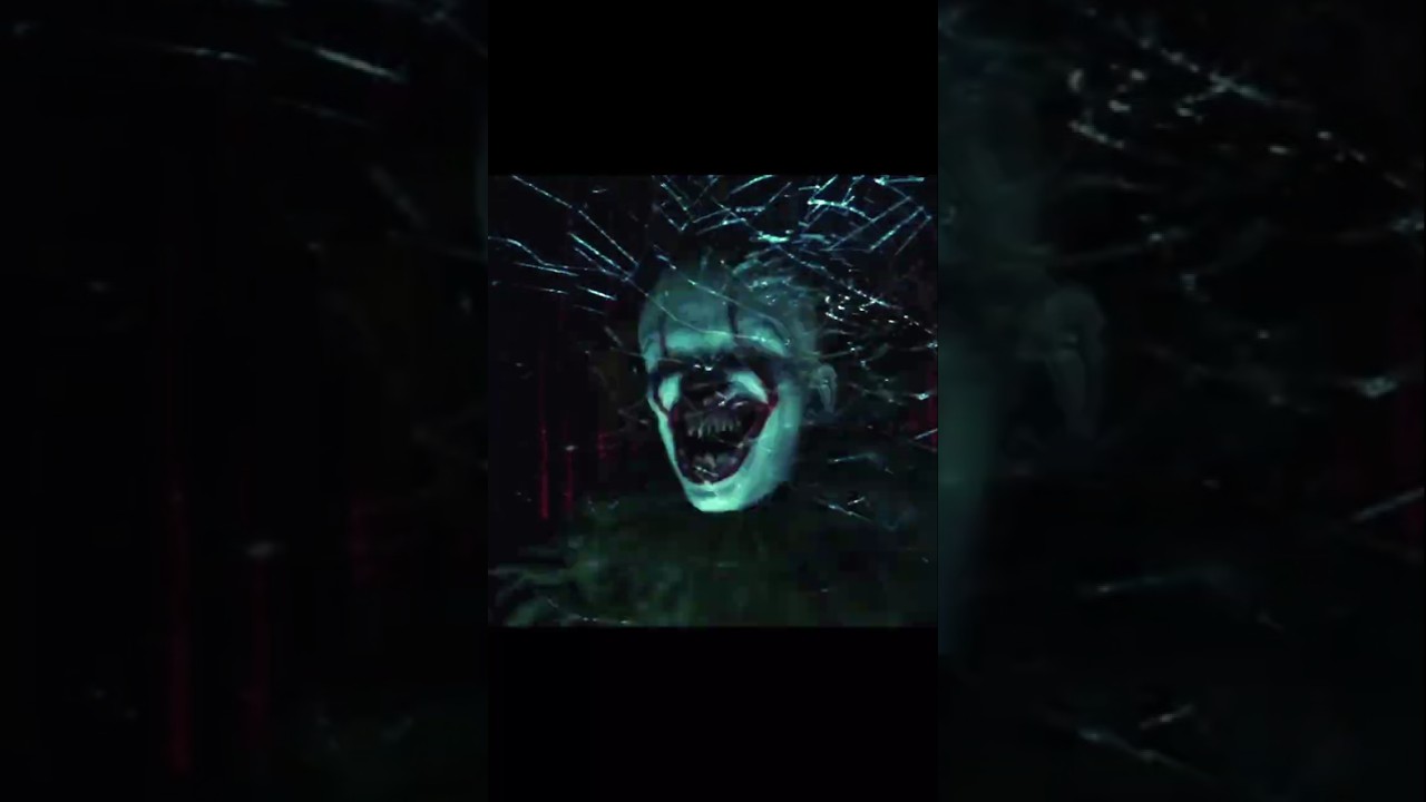 Terrifying Clown Targets Kids in It Chapter Two 🎈 | Must-See Movie Moment