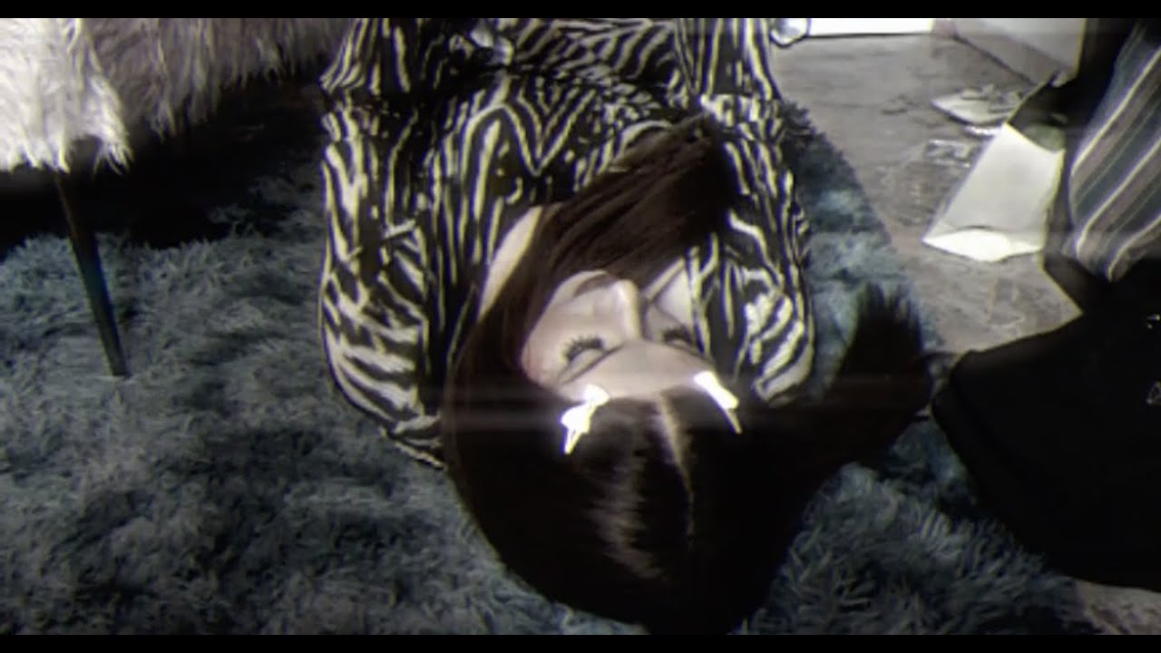 Discover Novella's New Single 'Metamorfosi' 🎶 | Follow Her on Spotify, TikTok & Instagram