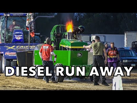 John Deere Pro Stock Tractor Runs Uncontrolled 🚜