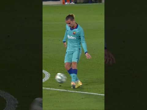 GRIEZMANN did the MESSI move 😱