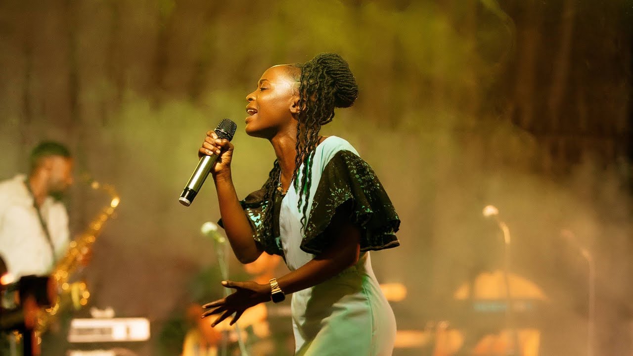 Grace Mubasi Live: Oh! Prends Mon Âme 🎶