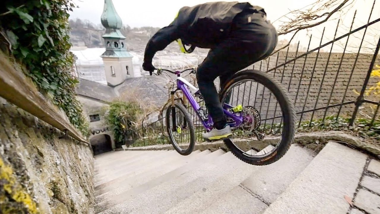 Experience the Thrill of Urban Freeride with Fabio Wibmer in Salzburg 🚵♂️
