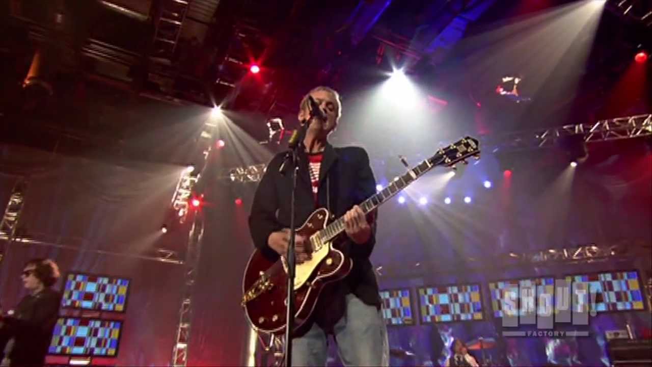 Fountains of Wayne Live in Chicago: Watch 'Mexican Wine' Performance 🎸