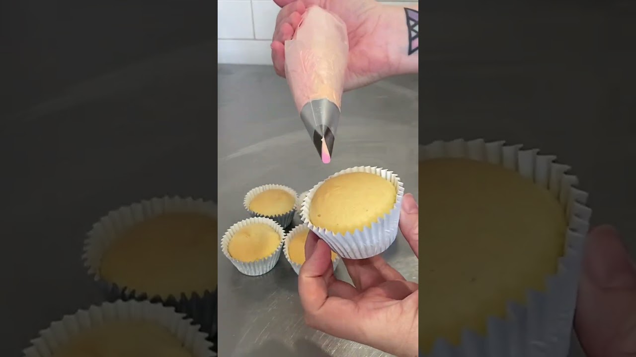 Antique Rose Cupcakes Delight 🌹