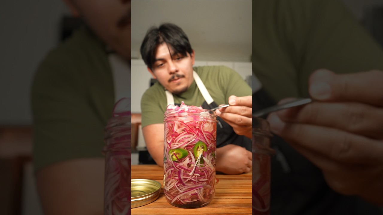 Pickled Onion Delight! 🧅