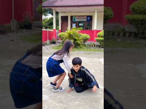 Faruk dan raysa mode sekolah Ni bos,senggol dong#aldofitmandira #aldofitmandiraofficial #faruk