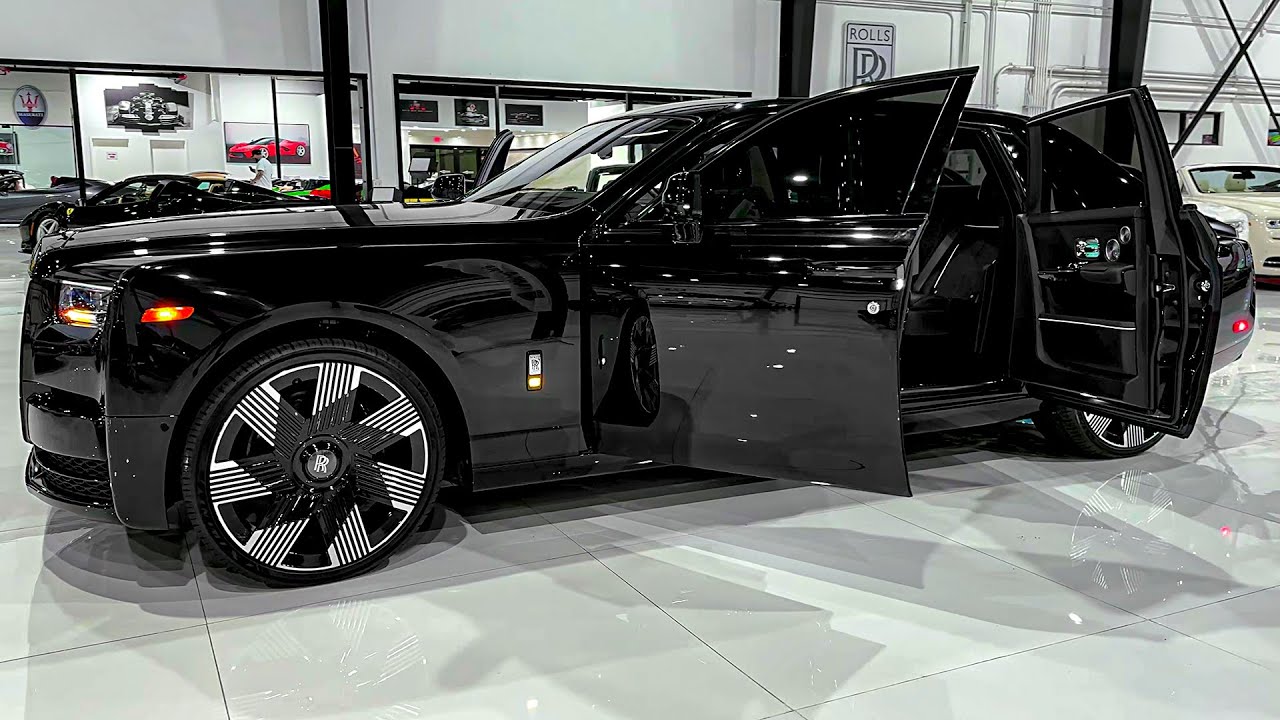 2025 Rolls Royce Phantom - Ultra-Luxury Sedan