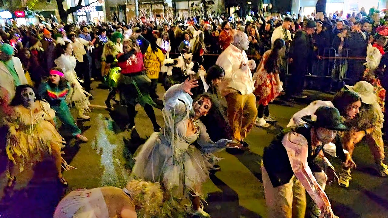 Michael Jackson's Thriller at NYC Halloween Parade 🎃
