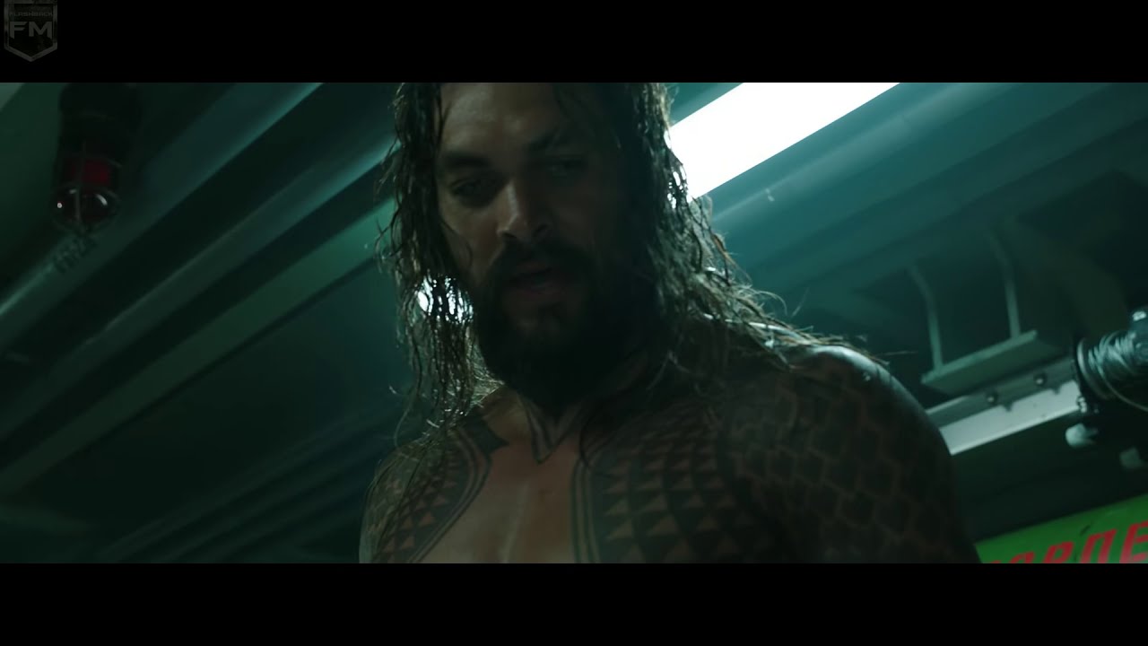 Epic Showdown: Aquaman Battles Black Manta's Submarine π¦ΈββοΈ