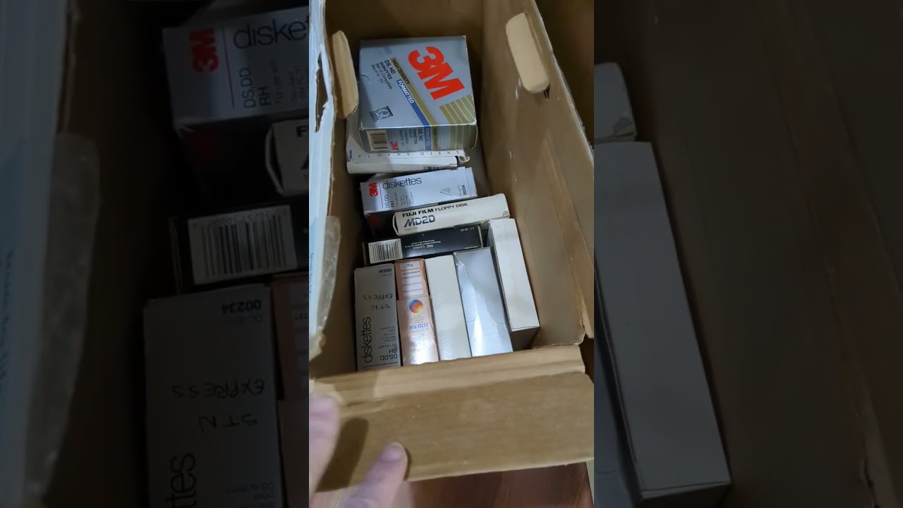 Reviving Old Floppy Disks: Tips to Fix Moldy Disks 🧹