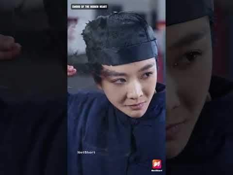 She only need 2 fingers to fight #movie #drama #kdrama #netshort