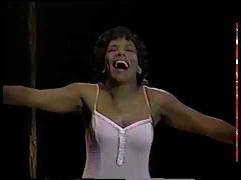 Stephanie Mills Performs 'Spark of Creation' 🎶