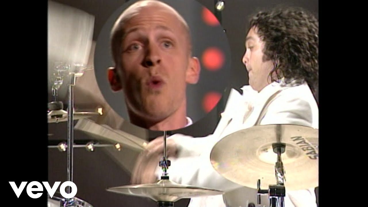 The Presidents of the United States of America - Mach 5 (Music Video, 1996) 🚀