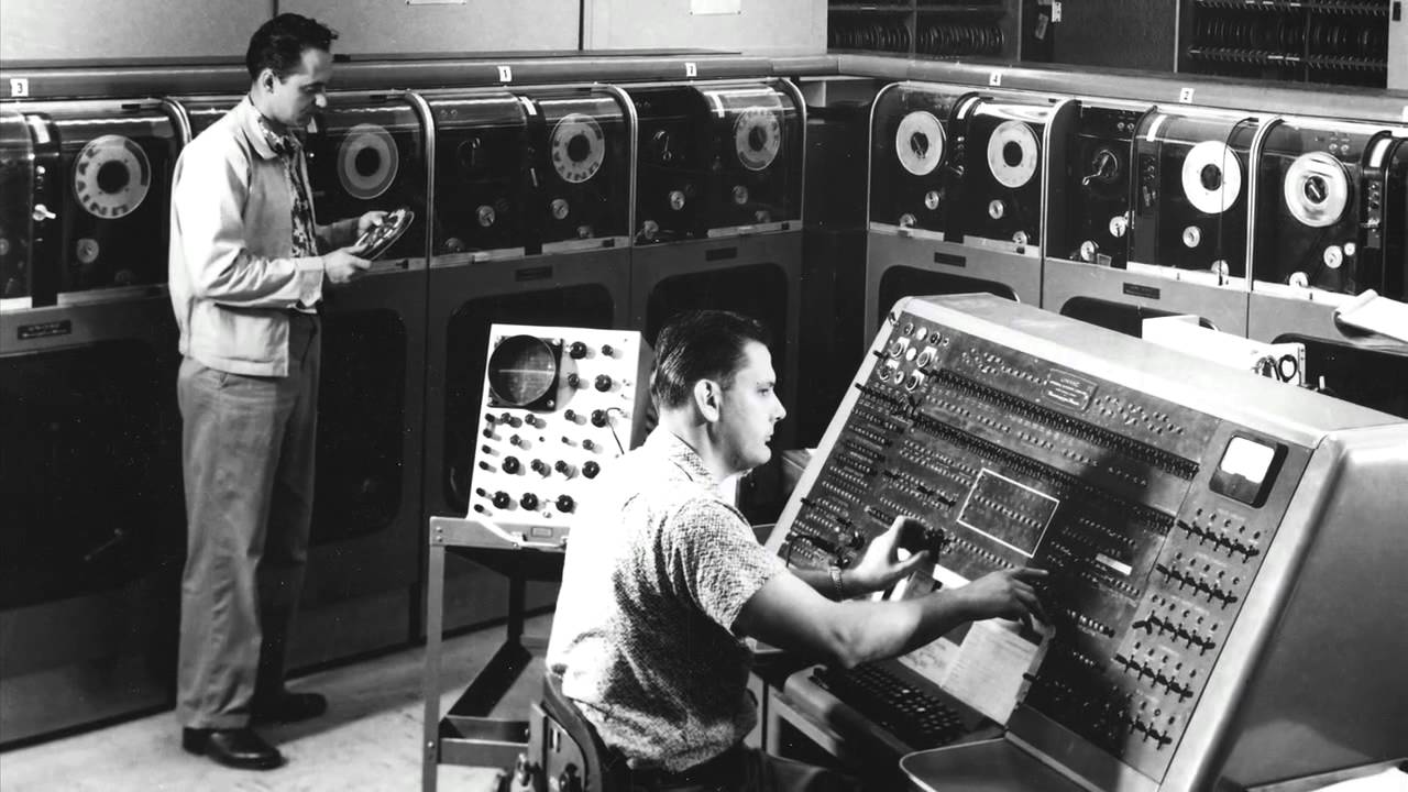 Discover the Legendary Life of Alan Turing 🧠