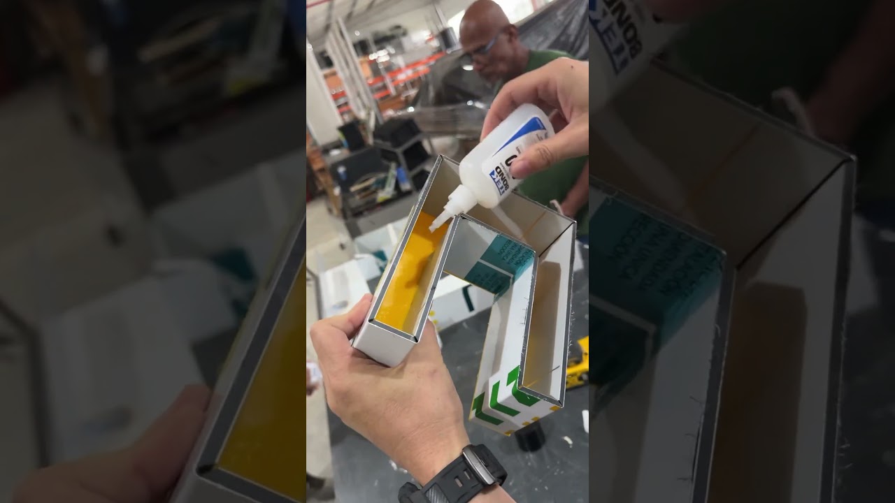 Produção de Letras Caixa com Router Rhino, ACM e Acrílico