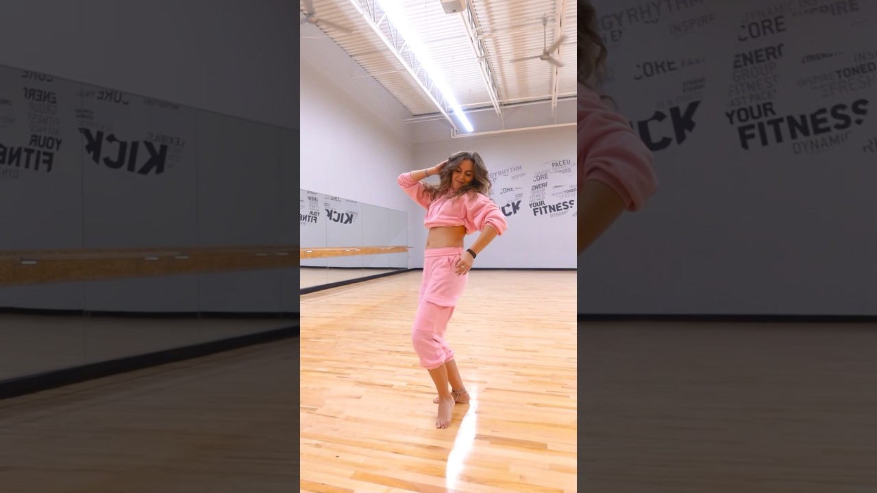 El Youm El Helw Dah ✨ | Stunning Belly Dance Performance #Shorts