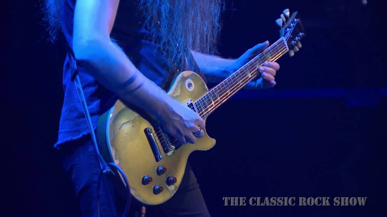 The Classic Rock Show: 'Still Got the Blues' Live Performance