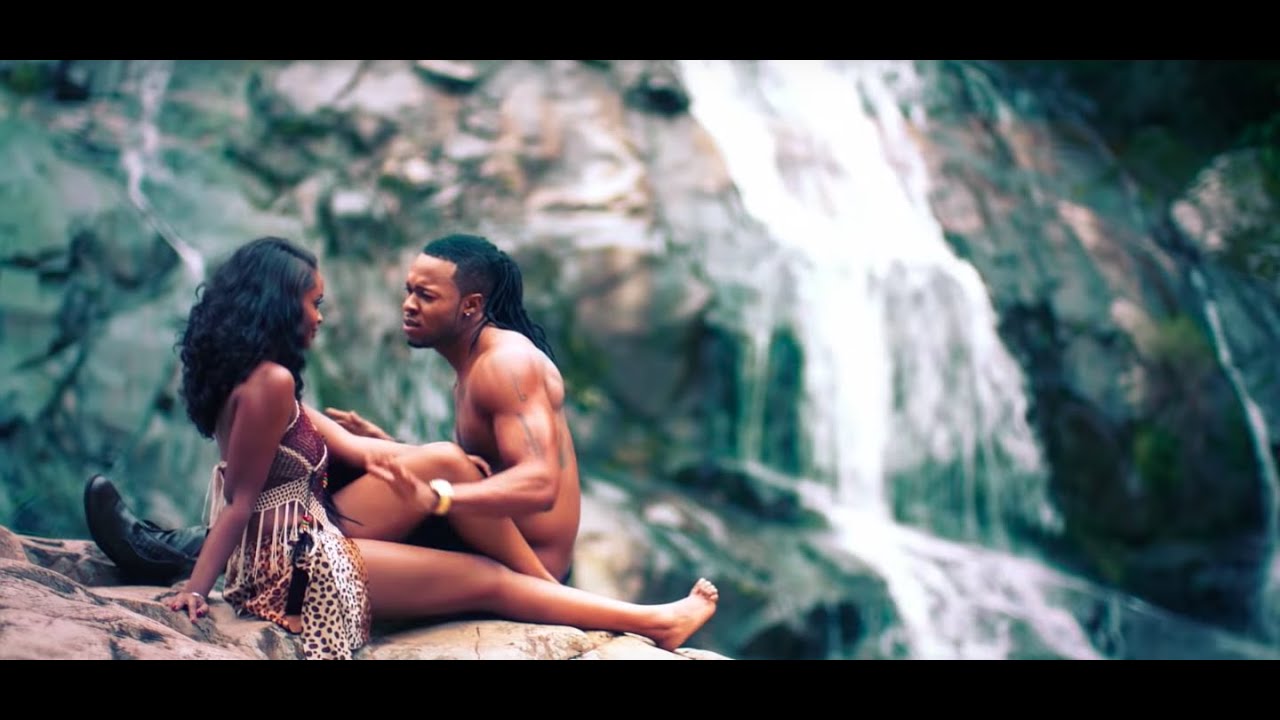 Flavour's 'Ikwokrikwo' Official Video ft. Dillish 🎥