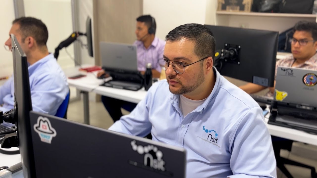 Así monitoreamos el estado de tus activos desde nuestro NOC (Network Operations Center): NSIT