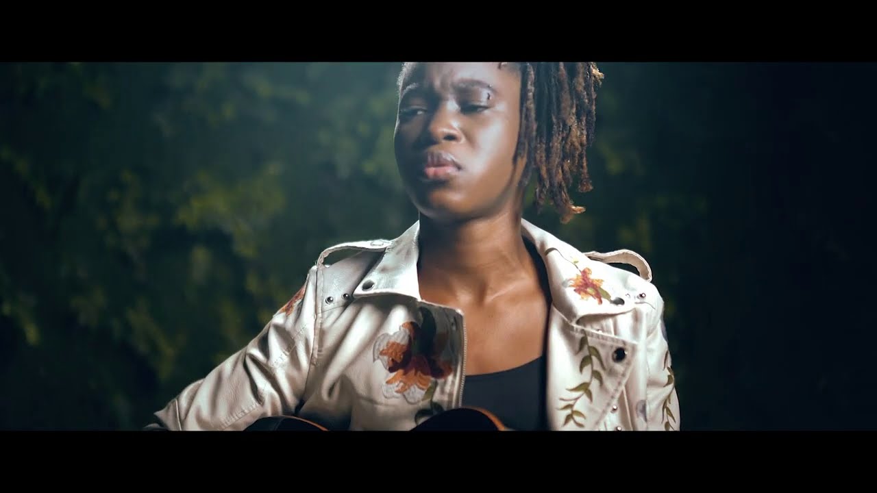 Céline Banza - Départ (Feat Youssoupha) (Clip Officiel)
