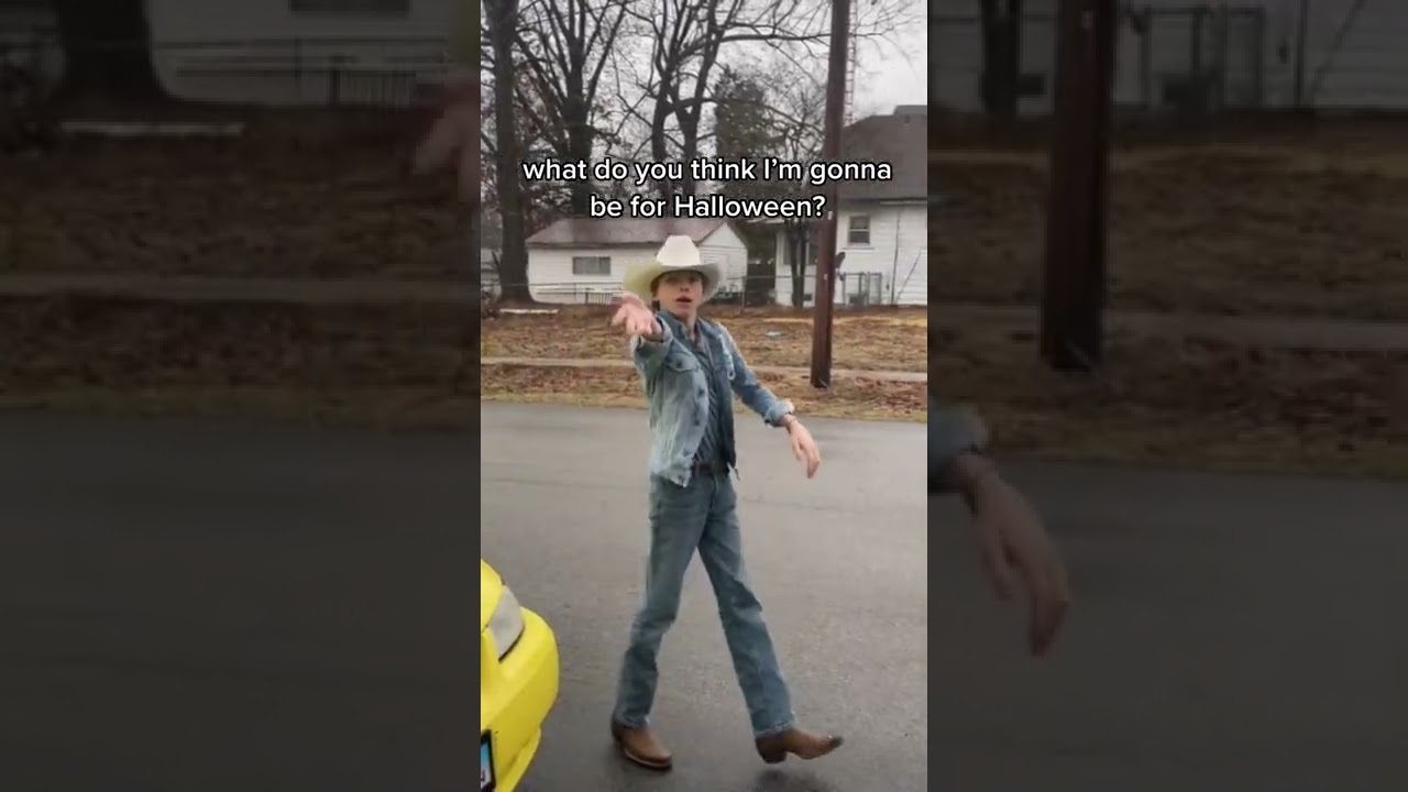 Share Your Spooktacular Halloween Costumes! π