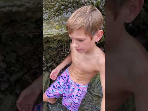 I got cut bad on this Rock. #abs