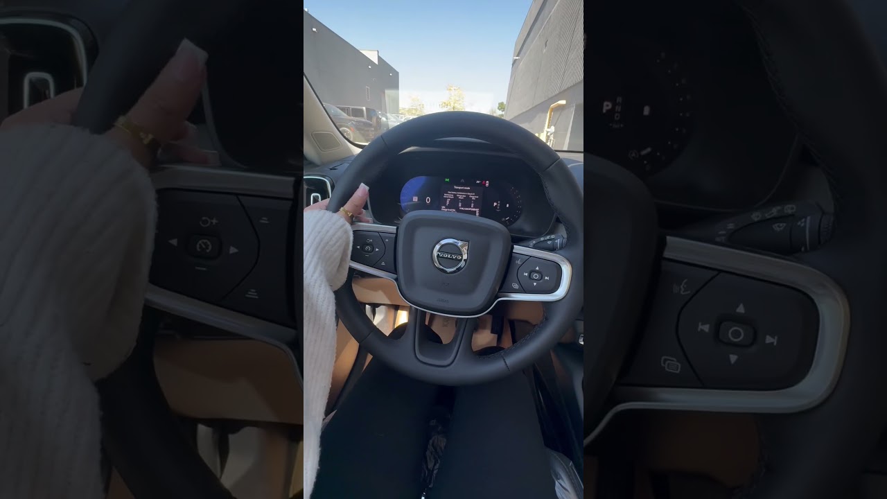 Unbox the 2026 Volvo XC40 🚗 at Lakeridge