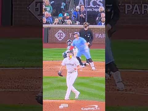 ALEJANDRO KIRK HOME RUN: TORONTO BLUE JAYS VS. SEATTLE MARINERS: MLB ALCS GAME 3: OCTOBER 15, 2025
