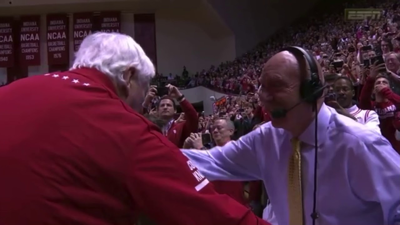 Bob Knight Grabs Dick Vitale at First Visit in 20 Years π
