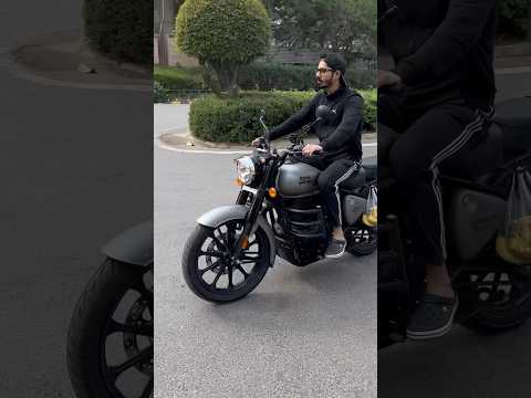 Classic 350 gun metal grey ✅ driving #viral #bike #bullet350 #royalenfield #classic350 #gunmetalgrey