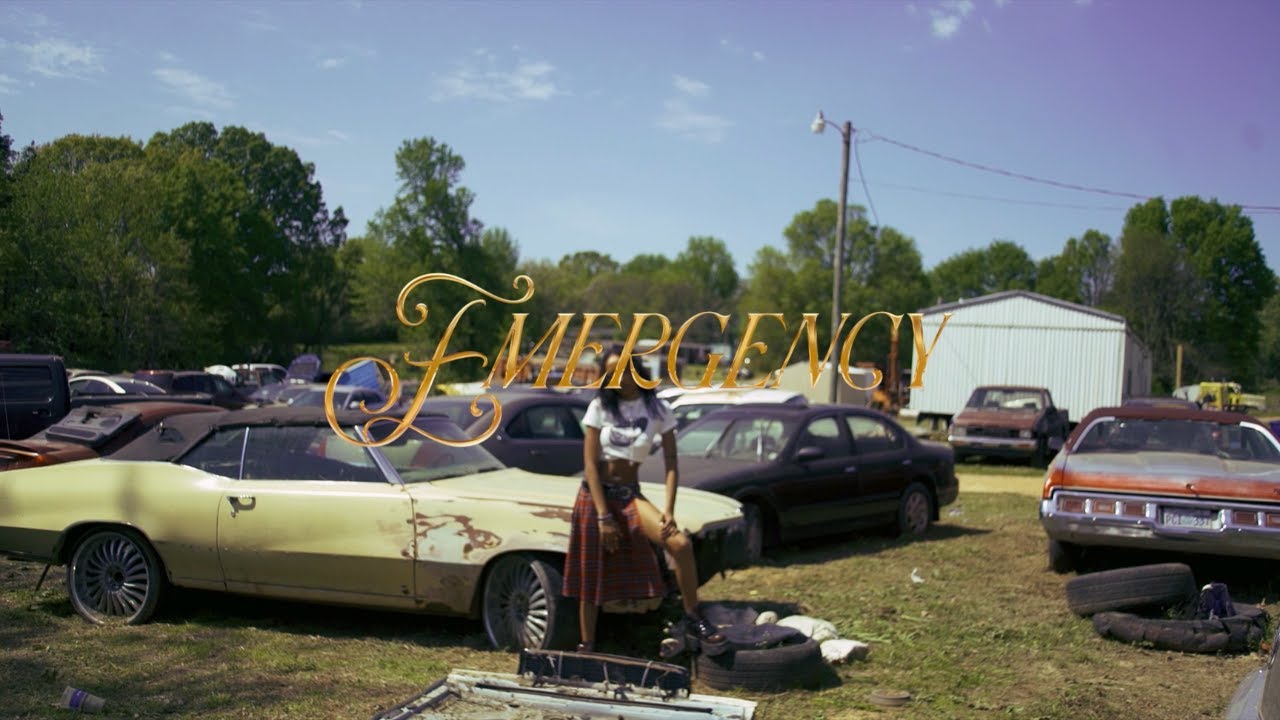 Girlfriend's New Single 'Emergency' 🎶 | Official Visualizer