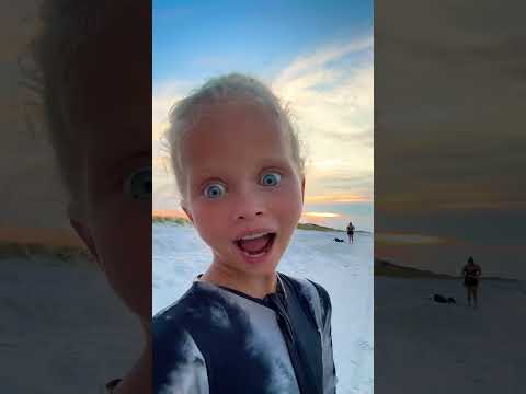 Who likes crabs? 🦀 #trending #viralvideo #eseniiamikheeva #youtubeshorts #family #funny #best